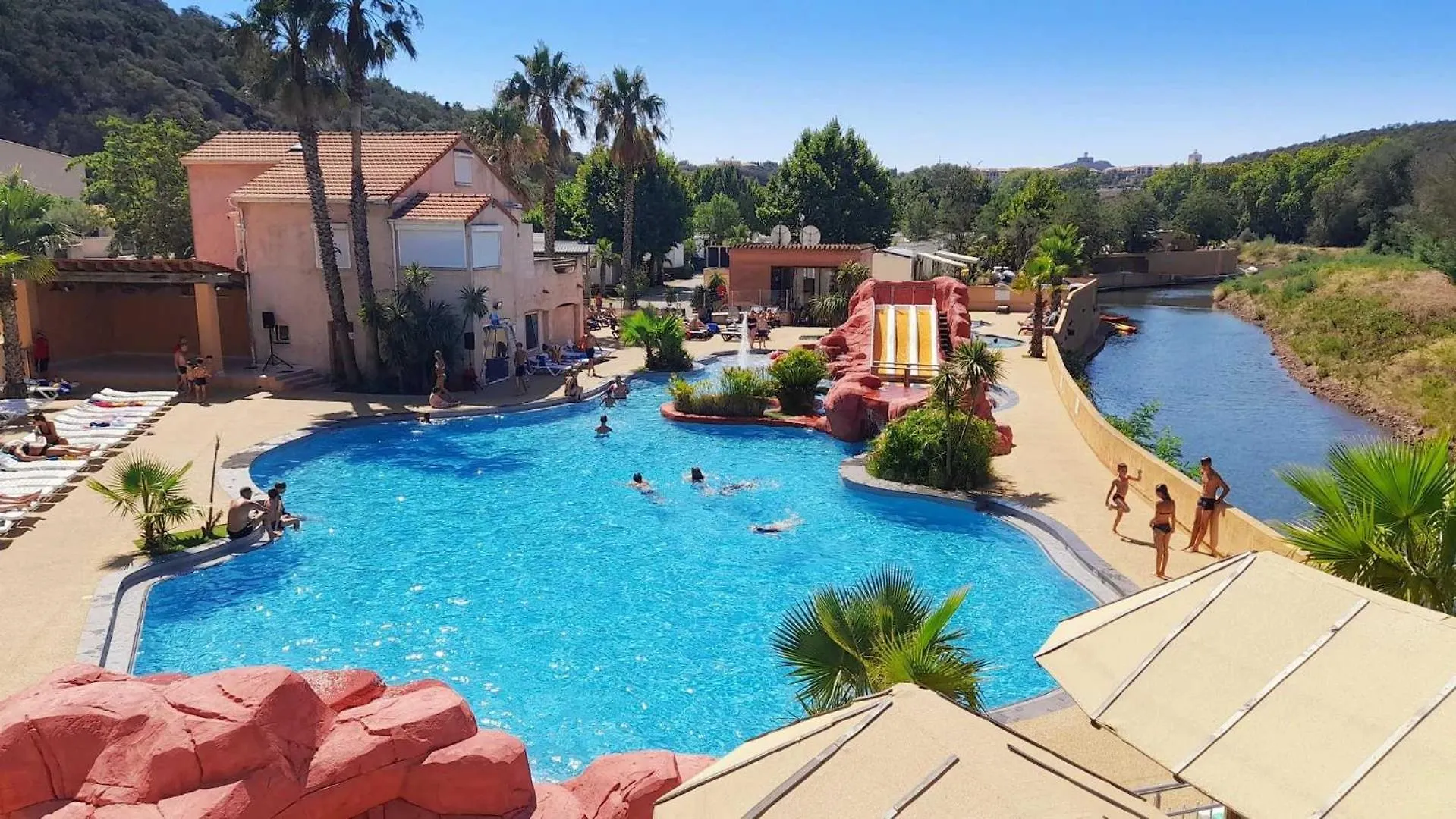 Campsite Camping 4 Etoiles - Parc Aquatique - Eece0H Saint-Raphael  France